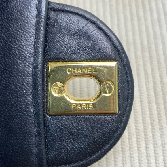 HOLD - CHANEL Vintage Black Lambskin Flap Bag Medium GHW - Picture 12 of 16